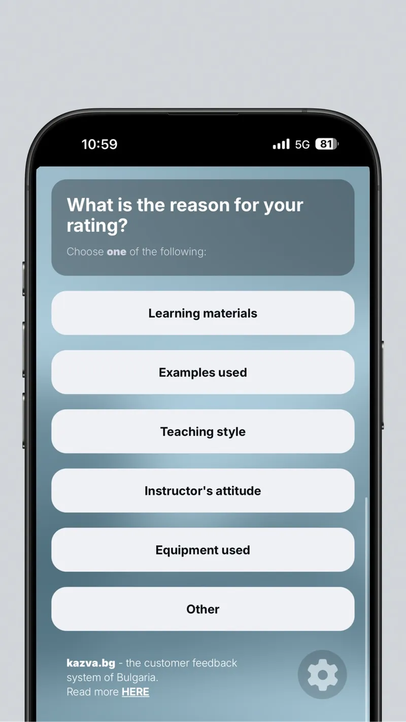 Chooses a reason for the rating - materials, examples, attitude